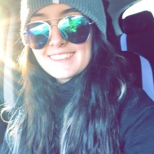 Meet your Posher, Rachel